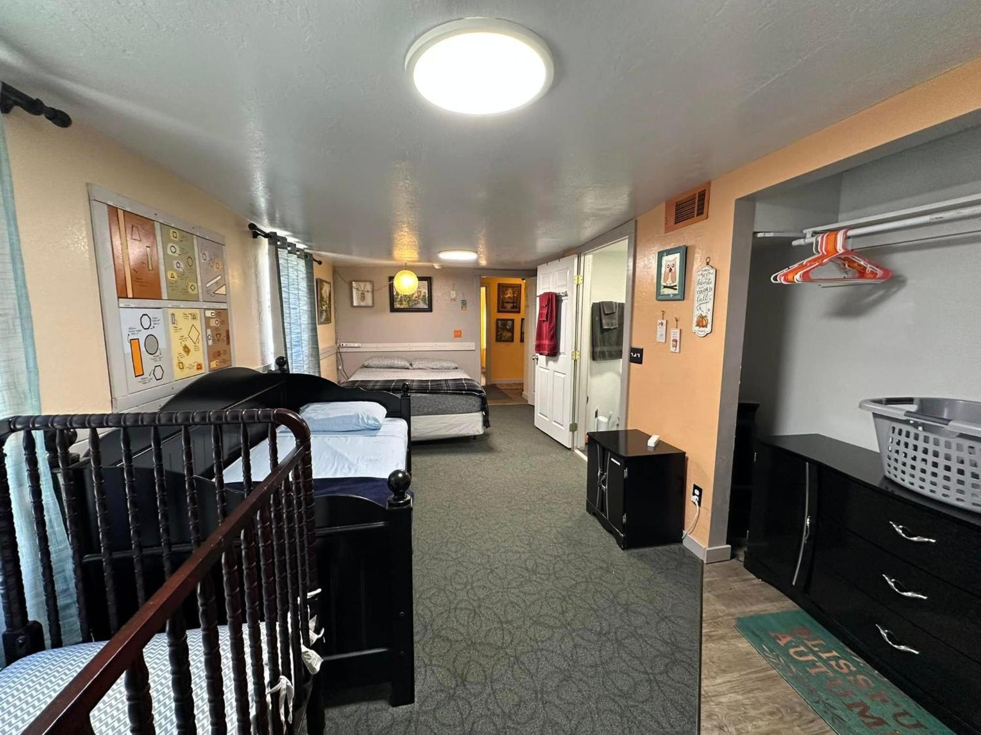 Ez 1 Mile To Fort Sill! Pumpkin Cottage Sleeps 9, Grills, Firepit, Laundry Lawton Luaran gambar